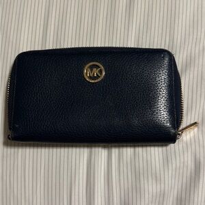 Michael Kors zip around wallet